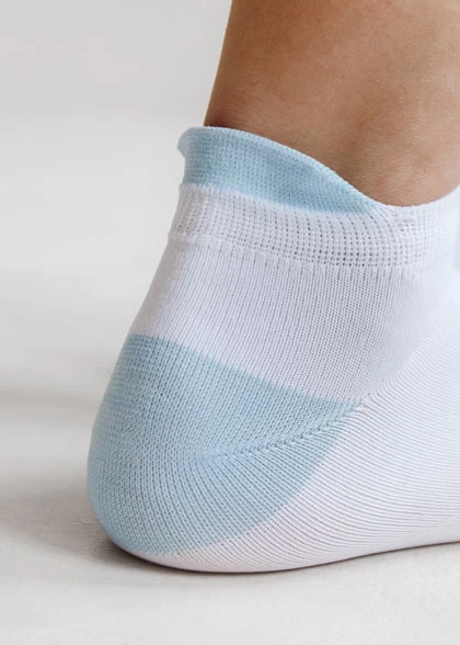 Короткие спортивные носки с язычком над пяткой SOC-02.0